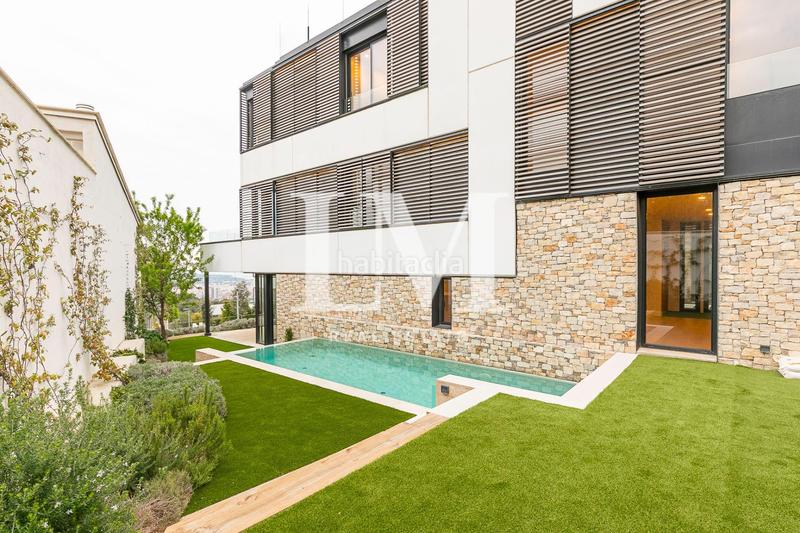 Foto d3fbe7a2-ce99-4785-84d1-38aad346b286. Location maison avec chauffage parking piscine dans Barcelona