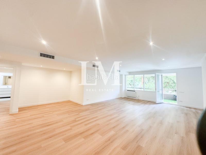 Foto 236d0ffc-1647-4209-bcbd-6c3f2c8aa78e. Apartament amb calefacció aparcament piscina a Sant Gervasi - Bonanova Barcelona