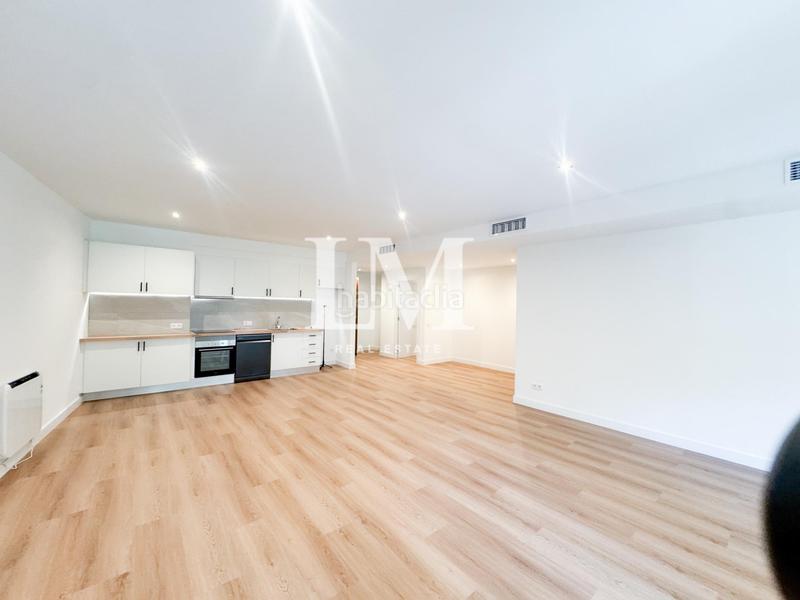 Foto f164bec5-9d5e-46ac-bc26-32d99a677da0. Apartament amb calefacció aparcament piscina a Sant Gervasi - Bonanova Barcelona