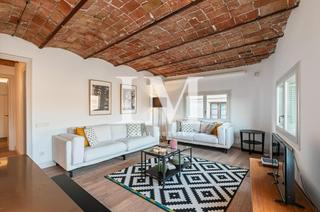 Rent Apartment  Carrer arc d sant ramon del call. Moderno piso en el barrio gotico