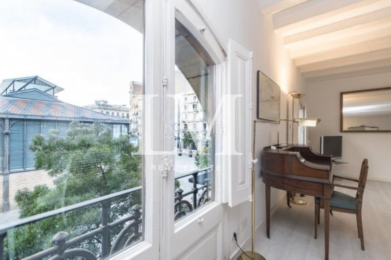 Foto d8fa3d8d-a9e7-4e7c-897b-a69ddda2a47b. Lloguer apartament amb calefacció aparcament a St. Pere - Sta. Caterina - El Born Barcelona
