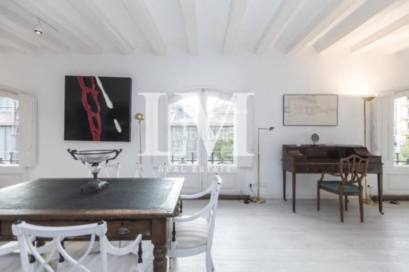 Foto f78580f2-42a6-4fae-b94e-7262014bc8a0. Lloguer apartament amb calefacció aparcament a St. Pere - Sta. Caterina - El Born Barcelona