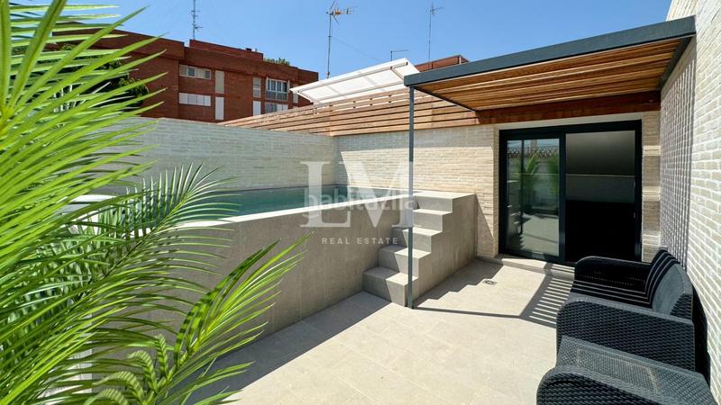 Foto 3a0945b6-8669-45de-a4b5-cd4c7ed22a80. Maison avec parking piscine dans Finestrelles Esplugues de Llobregat