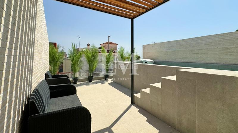 Foto 7b788032-a048-4cdb-b26b-f36f1b05b8fd. Maison avec parking piscine dans Finestrelles Esplugues de Llobregat