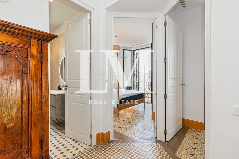 Foto 5cd35e82-1489-4428-a75b-22bd2c73f921. Lloguer casa amb calefacció aparcament piscina a Barcelona