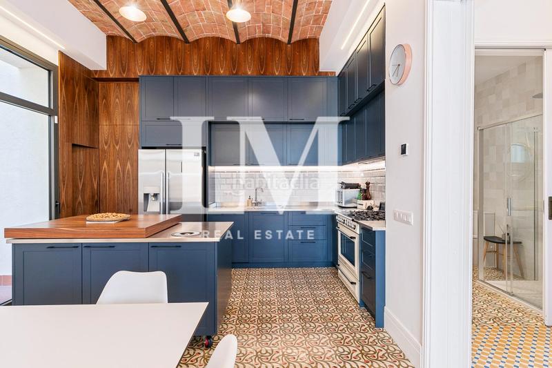 Foto 938a1091-910b-4071-b892-714041ca3290. Lloguer casa amb calefacció aparcament piscina a Barcelona