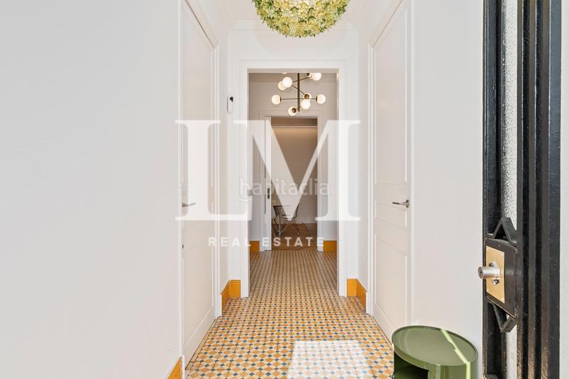 Foto ab64c01d-cf98-4929-87a9-611f2b080c2e. Lloguer casa amb calefacció aparcament piscina a Barcelona