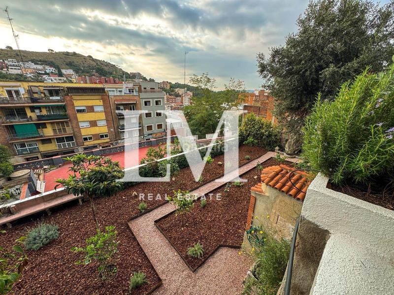 Foto 04bab910-5c24-4f27-9dee-0f7b248a3451. Miete haus mit heizung parking pool in El Coll Barcelona