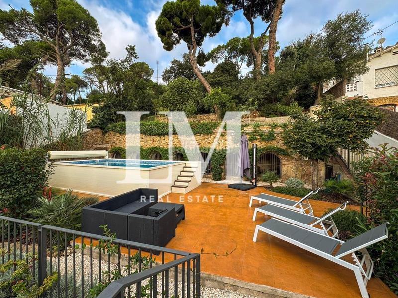 Foto 5d9efc1b-61ab-4767-963b-c906ebf73e4d. Rent house with heating parking pool in El Coll Barcelona