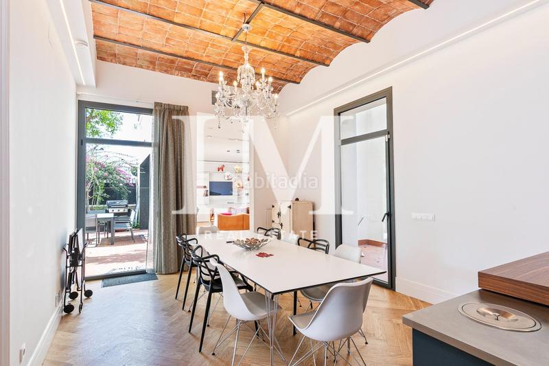 Foto d95677ca-ca00-45f6-a23a-315454717cf8. Location maison avec chauffage parking piscine dans Barcelona