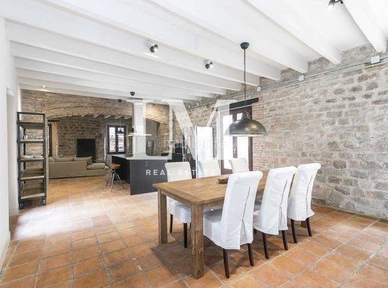 Foto 3a816e0a-44ac-41b7-b1ec-9b3d52d1ea17. Alquiler apartamento en Gòtic Barcelona