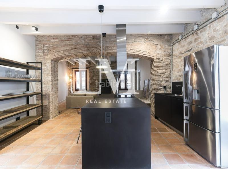 Foto a22fbeaa-42a8-429e-b0ac-3bf1e3759033. Alquiler apartamento en Gòtic Barcelona