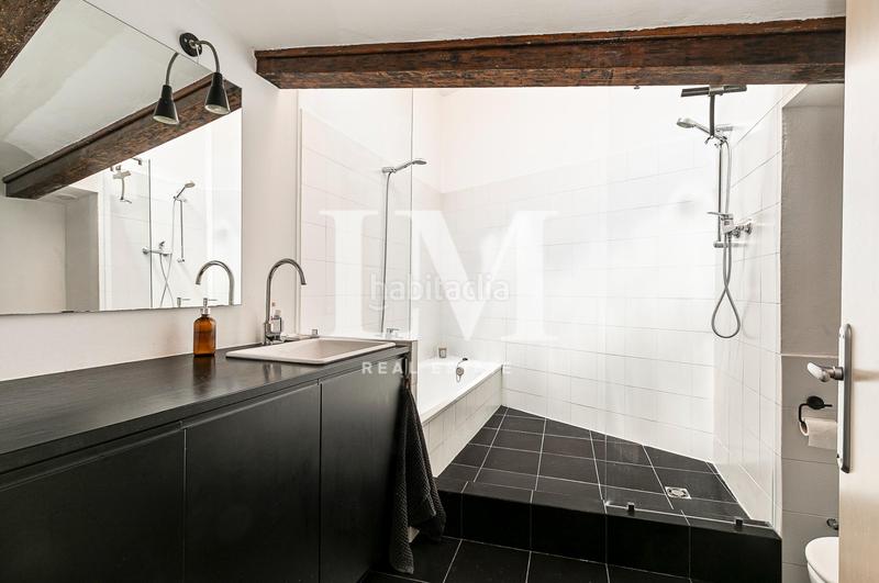 Foto cc1b3aa5-47e1-407d-9b2b-800a81c7dacc. Location attique avec chauffage dans St. Pere - Sta. Caterina - El Born Barcelona