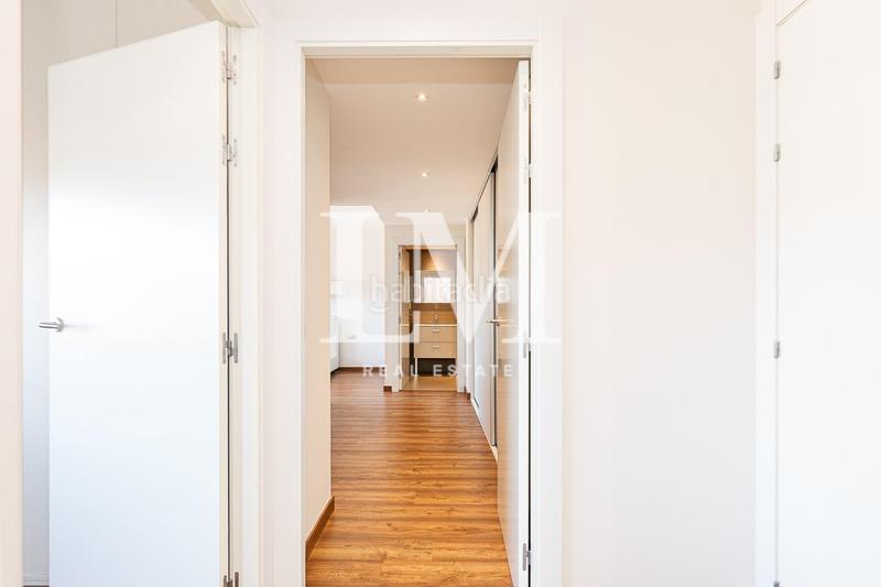 Foto 86eab263-1523-467d-b59c-d400c8a37340. Alquiler apartamento en Tres Torres Barcelona