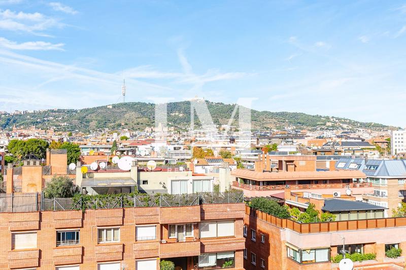 Foto d0fad2eb-8137-454e-b85f-5a87f05e4a90. Rent apartment with heating parking in Tres Torres Barcelona