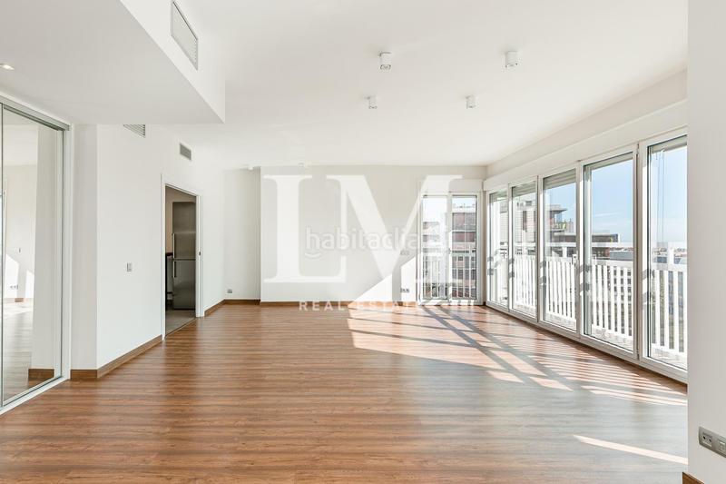 Foto fda36579-81f5-4b04-b9f1-2c332e5e4dd2. Affitto piccolo appartamento con riscaldamento parcheggio in Barcelona