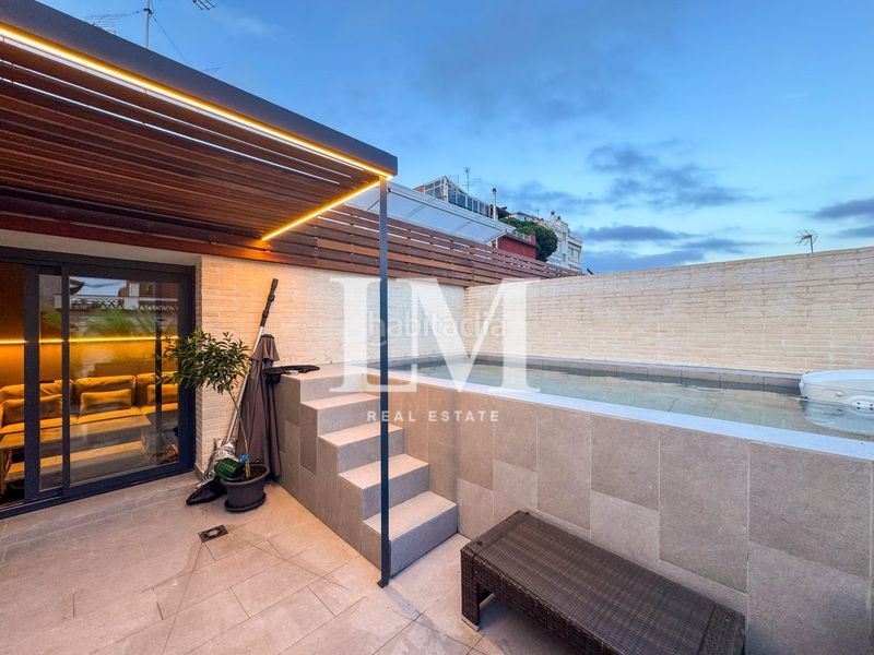 Foto 0597b7c7-11a8-4bb3-bd69-09a4a599b843. Casa amb aparcament piscina a Finestrelles Esplugues de Llobregat