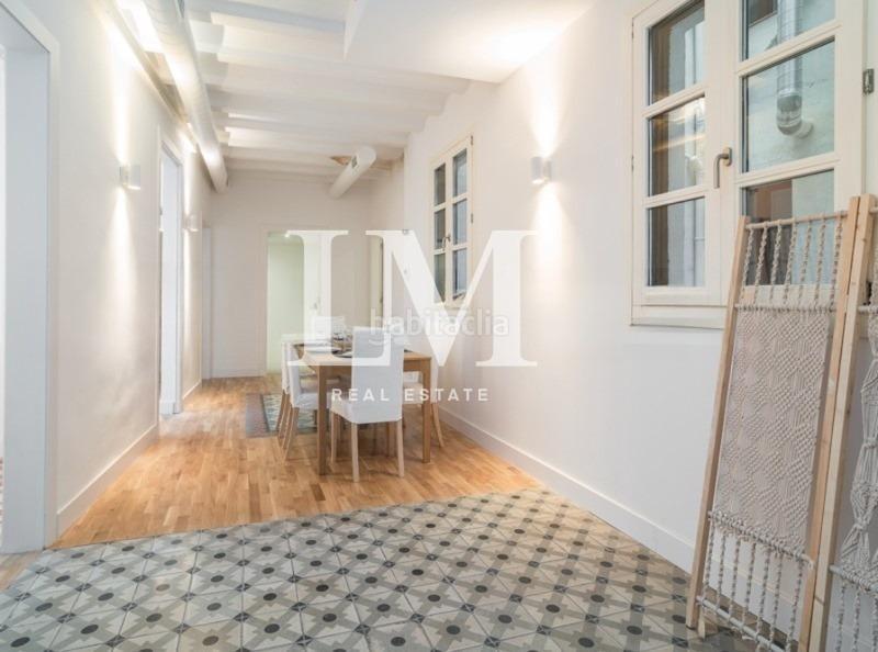 Foto 3de035ed-5ec3-48ae-8a13-657f72903ef2. Apartament amb calefacció a Gòtic Barcelona