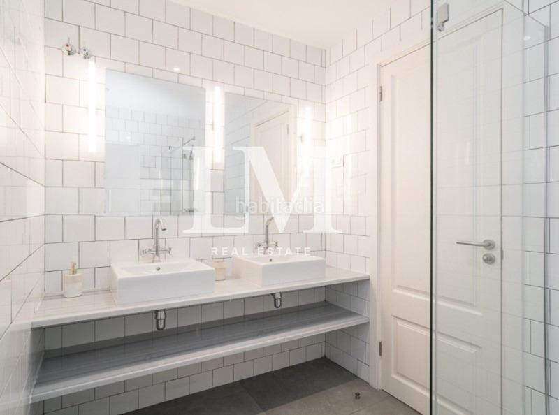 Foto a43ef2db-7138-419a-a8a0-4da2e35e2ce0. Appartement mit heizung in Gòtic Barcelona