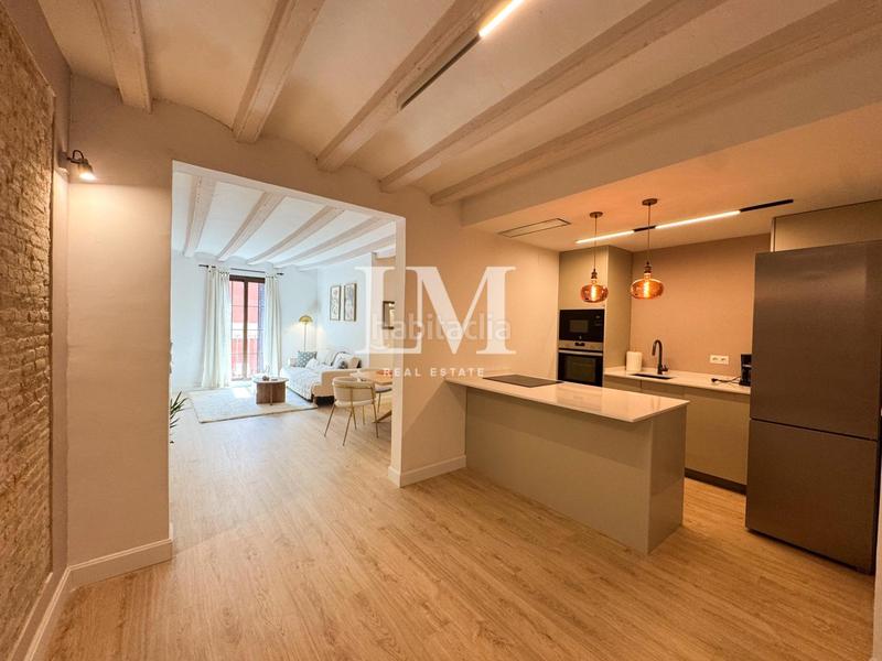 Foto 0e5de5eb-cb30-4ee1-87e9-6fe9c56f3261. Lloguer apartament amb calefacció a Gòtic Barcelona