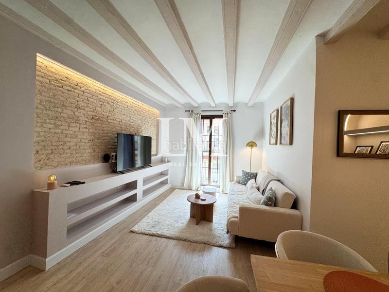 Foto b94ffa75-ff5a-4e20-acfd-cc145964973b. Rent apartment with heating in Gòtic Barcelona