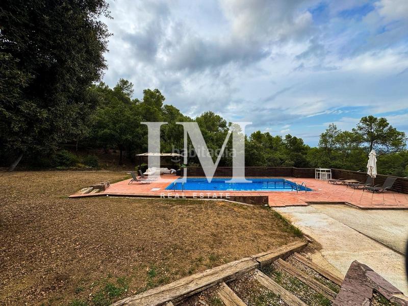 Foto 26771975-3832-422f-8057-75de14d1bf13. Lloguer casa amb calefacció aparcament piscina a Sant Cugat del Vallès