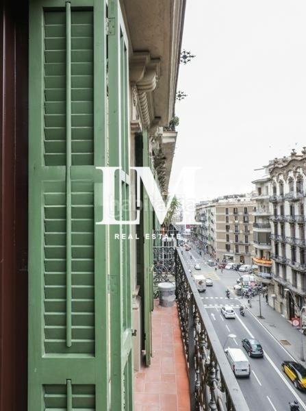 Foto 2566b5d8-0d65-408f-b625-1a85d775a774. Appartement mit heizung in Dreta de l´Eixample Barcelona