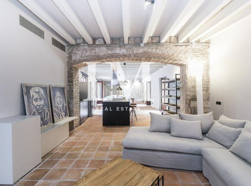 Foto 361afd12-af80-41f6-beb5-fcd5a8caa4ed. Alquiler apartamento en Gòtic Barcelona