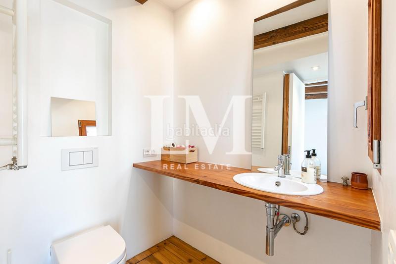 Foto 667d9700-7d8a-4b81-9619-b491dc138ae2. Alquiler ático  de alquiler temporal en el gotico en Barcelona