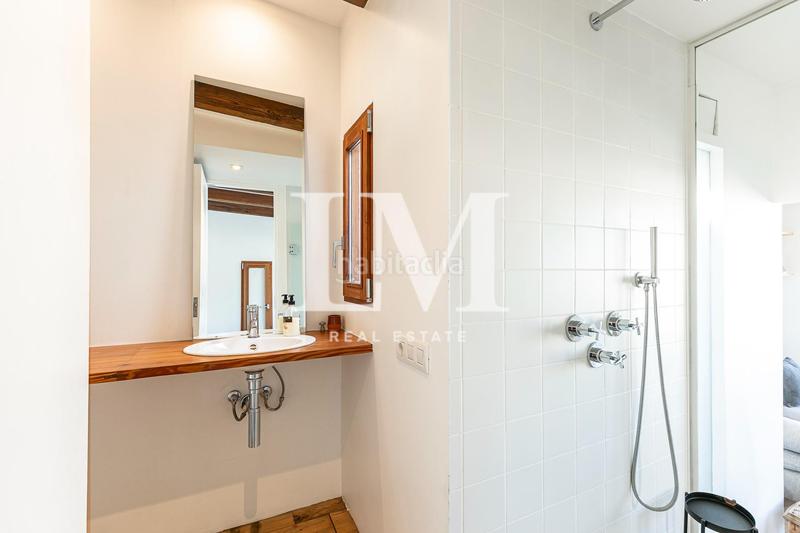 Foto 4e7c891d-9634-48e6-aedb-4ffd9773a85d. Lloguer àtic amb calefacció a Gòtic Barcelona