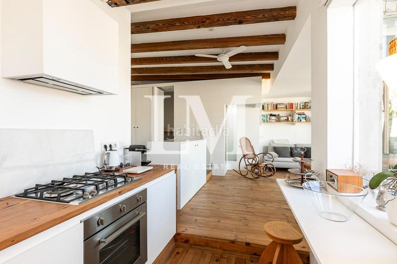 Foto 5d029907-00f5-4752-a363-ca19ad2fd93c. Lloguer àtic amb calefacció a Gòtic Barcelona