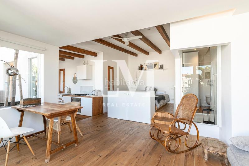 Foto b10916ba-442e-460a-bd97-ae073b312bee. Miete dachwohnung mit heizung in Gòtic Barcelona