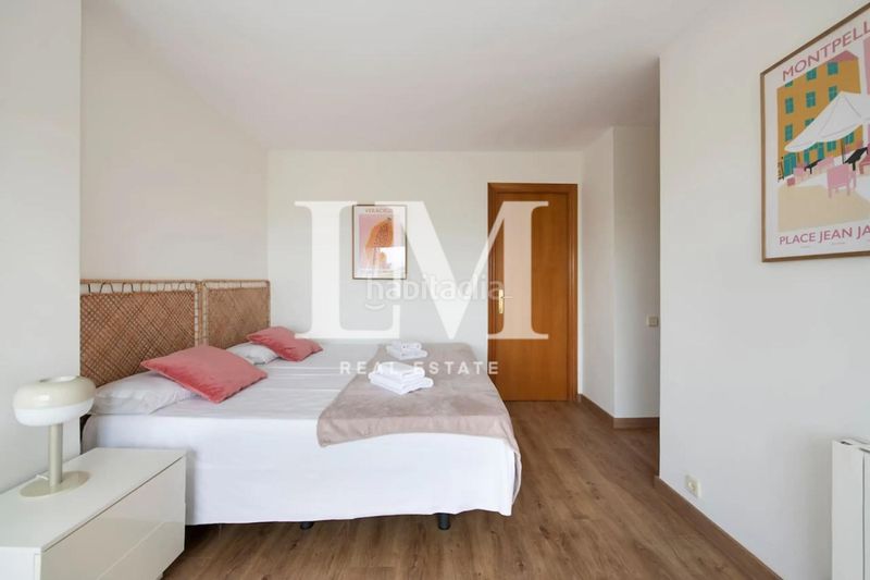 Foto 0ad6e9df-d317-4caa-b27b-8c48a07ee6be. Lloguer apartament amb aparcament piscina a Gava Mar Gavà