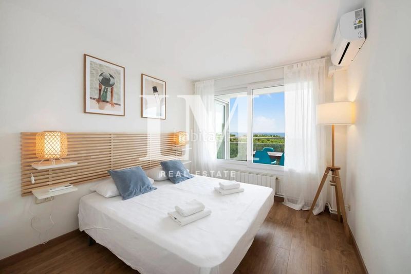 Foto 125c740e-ca73-4938-8eb5-cd5fd1ac1f97. Lloguer apartament amb aparcament piscina a Gava Mar Gavà
