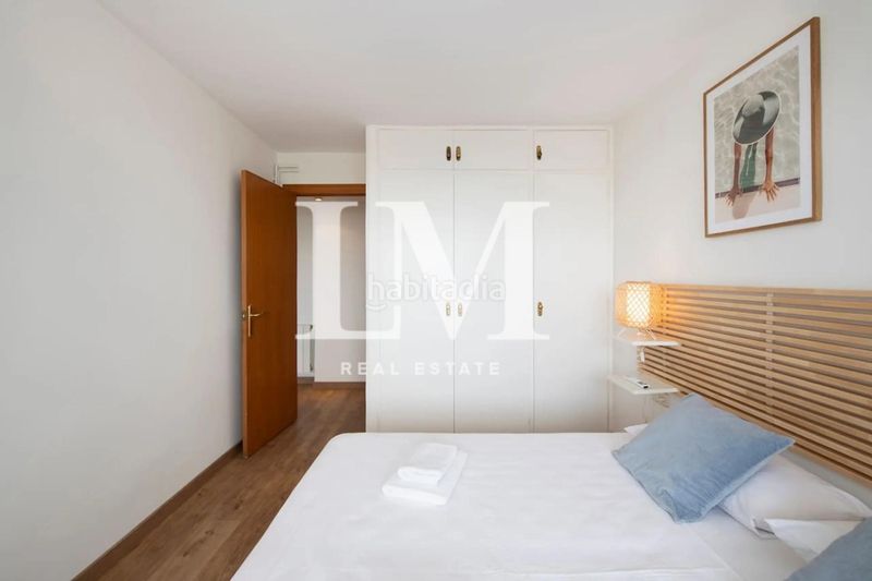 Foto 2ff100b9-e98d-43ce-b90b-39cf7e288097. Lloguer apartament amb aparcament piscina a Gava Mar Gavà