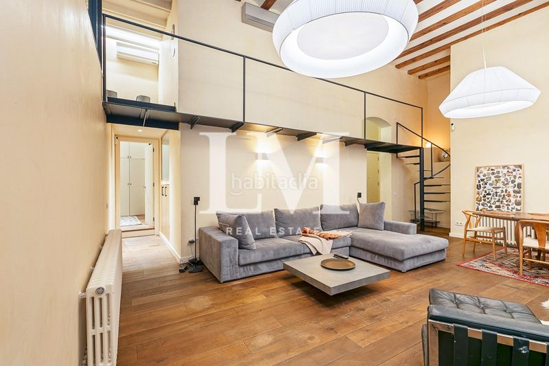 Foto 2f91e6f8-26c6-4eee-8bb4-3a066e45a5ac. Lloguer dúplex amb aparcament a St. Pere - Sta. Caterina - El Born Barcelona