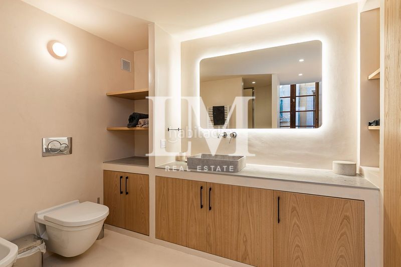 Foto 4267b9ed-dcc3-45b1-9a17-58cfd92d52dd. Lloguer dúplex amb aparcament a St. Pere - Sta. Caterina - El Born Barcelona