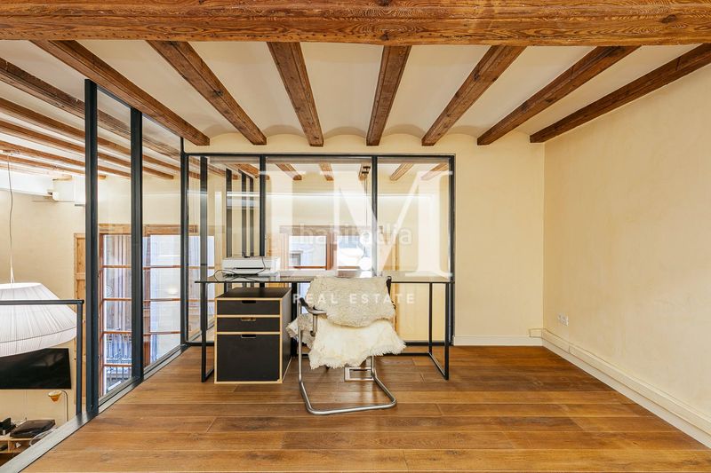 Foto e8ce3b87-261a-4ad6-aa49-f00b028f2377. Lloguer dúplex amb aparcament a St. Pere - Sta. Caterina - El Born Barcelona