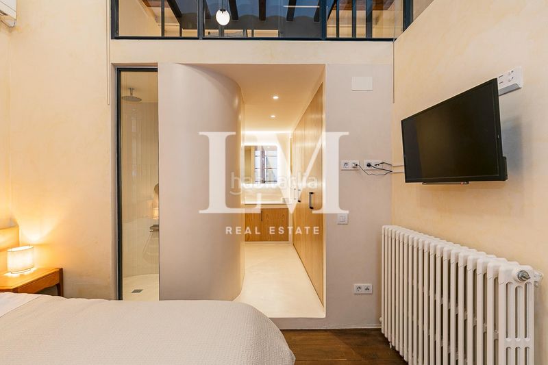 Foto ef244fbe-fb65-428d-b929-f2c791d23f44. Lloguer dúplex amb aparcament a St. Pere - Sta. Caterina - El Born Barcelona