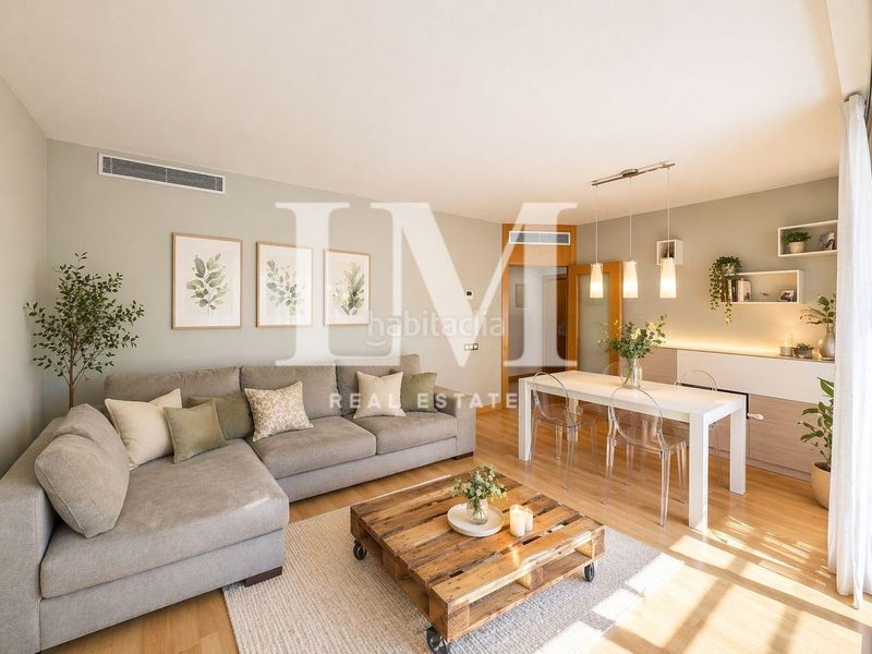 Foto 9be322f7-f76f-44e0-9377-bcfaafa7fb3d. Apartament amb aparcament piscina a Port Forum Sant Adrià de Besòs