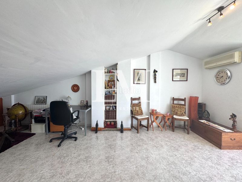 Foto d2dd825d-9565-4290-8942-ae1fff0f5d6a. Lloguer casa amb calefacció aparcament a Ca n´Alzamora Rubí
