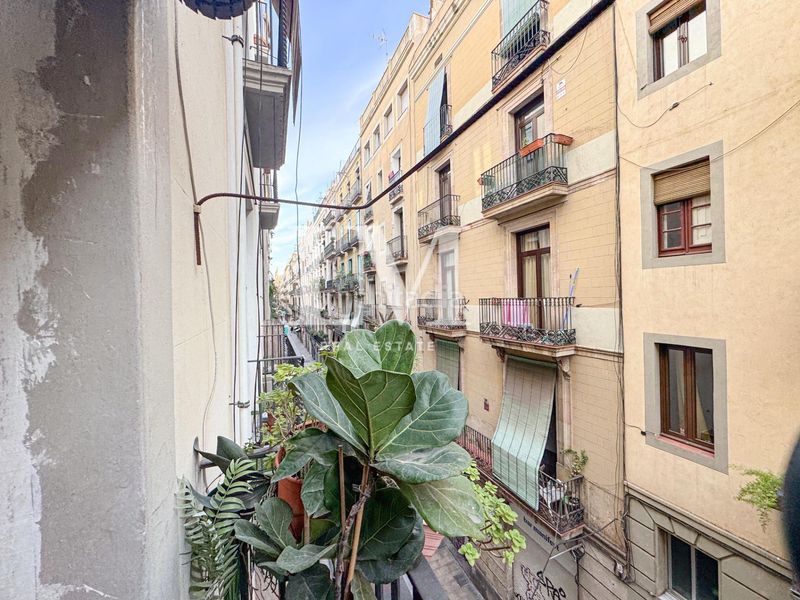 Foto 15b86100-521b-46c8-8e30-416b52d0cf4c. Apartament amb calefacció a Raval Barcelona