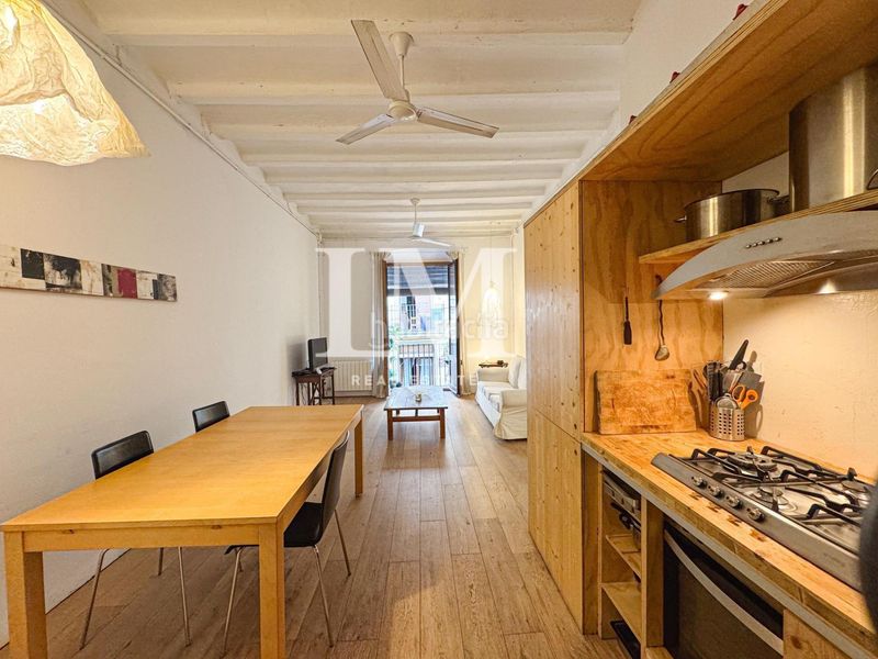 Foto e0c5906d-a6db-44fd-9a93-ea5a7003eaaa. Apartament amb calefacció a Raval Barcelona