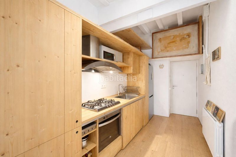 Foto f9a58623-6365-486c-9092-fd24065389d7. Apartament amb calefacció a Raval Barcelona
