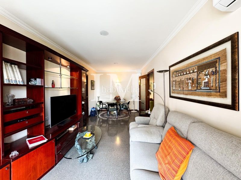 Foto 0e462828-6a62-4757-ae70-68c7de371c59. Apartament amb calefacció a Sants-Badal Barcelona