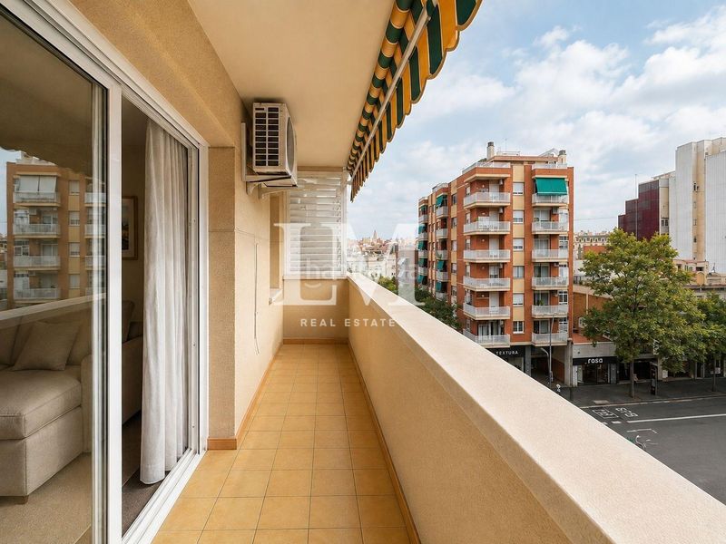 Foto 8c620e2e-37f8-4b67-97e5-98e0577d8073. Apartament amb calefacció a Sants-Badal Barcelona