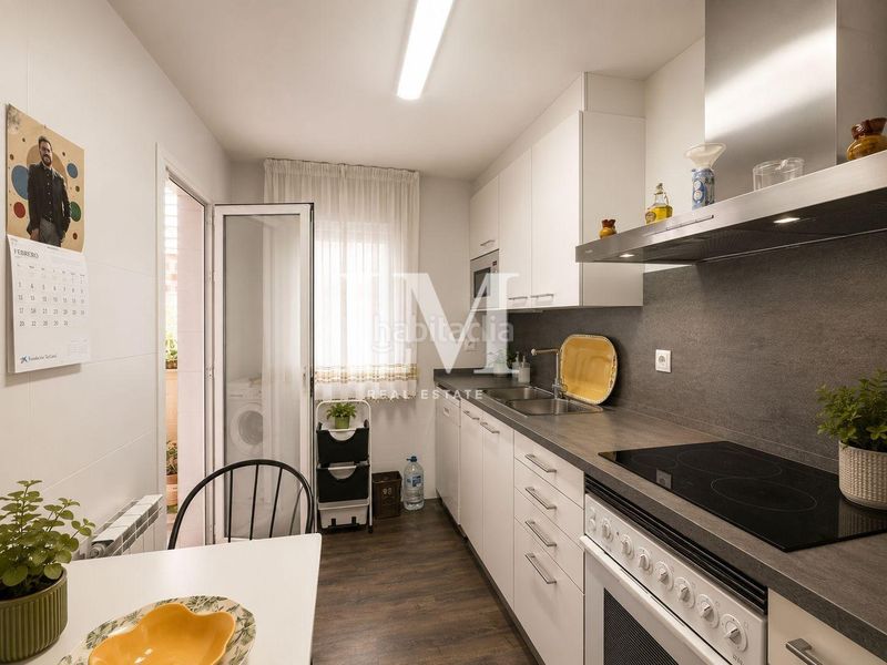 Foto cae18a8c-be9d-4603-a22f-b937c5d10295. Apartament amb calefacció a Sants-Badal Barcelona