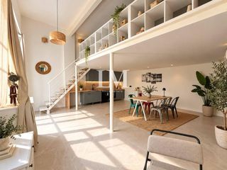 Loft  Del pare claret