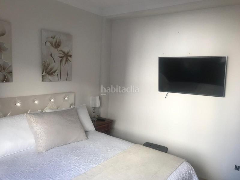 Foto feac165f-0642-491e-871b-a4d925934b04. Piso  en venta en calle isabel simón en Centro Estepona