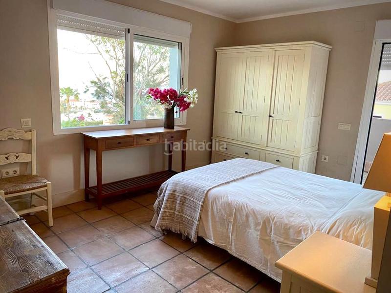 Foto 5fbd420b-ee47-4219-8c43-5dbc3e9411d4. Xalet amb calefacció aparcament a La Duquesa Manilva